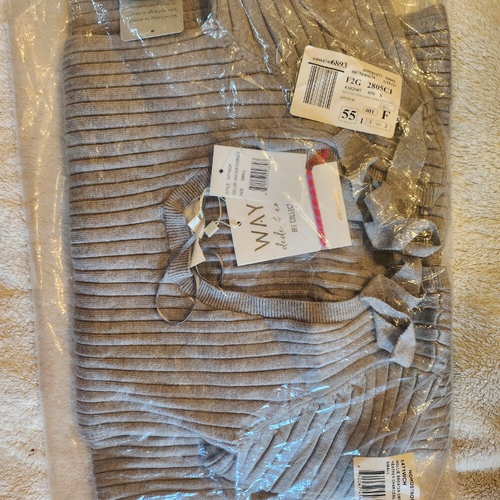 Long sleeve sweater dress - Picture 2 of 2